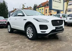 Jaguar E-Pace D150 SE 4WD LED Navi Kamera Pano PDC AHK