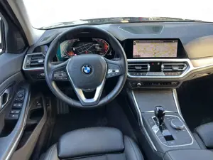 BMW 320 d Touring Sport Line ACC AHK Standheiz. Hifi ACC A Bild 5