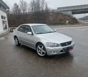 Lexus IS 200 Xenon, Service Neu, Tüv 02/2027