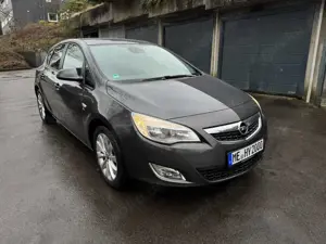 Opel Astra 1.2 Selection Bild 2