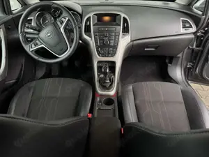 Opel Astra 1.2 Selection Bild 4
