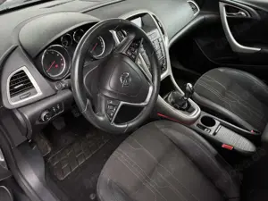 Opel Astra 1.2 Selection Bild 5