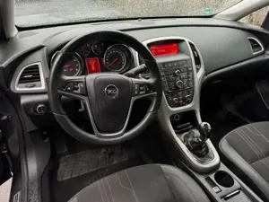 Opel Astra 1.2 Selection Bild 3
