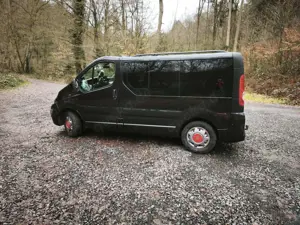 Opel Vivaro 2.5 CDTI L1H1 (Tecshift) Easytronic Tour Bild 4