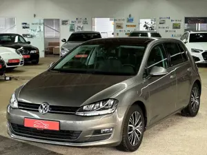 Volkswagen Golf VII 1.4 TSI 1Hand *SHZ*PAN*NAV*PDC*TEM*BX*