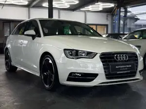 Audi A3 Sportback attraction*HU/AU NEU*SHZ*