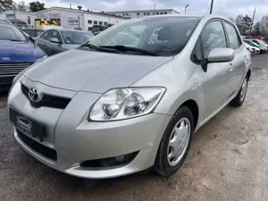 Toyota Auris 1.4 VVT-i Sol Klima PDC Tüv Insp.Allwetter