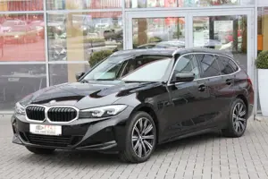 BMW 320 dA T xDrive Stdhzg Live Cockp. Navi AHK 18" Bild 2