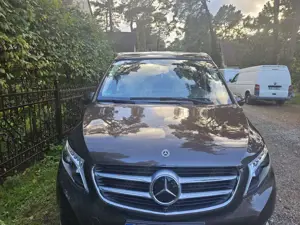 Mercedes-Benz V 220 V 220 4 M