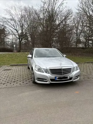 Mercedes-Benz E 200 7G-TRONIC Avantgarde