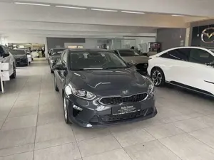 Kia Ceed / cee'd Ceed 1.4 140PS Vision NAVI RFK