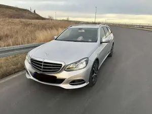 Mercedes-Benz E 300 T CDI DPF BlueEFFICIENCY 7G-TRONIC