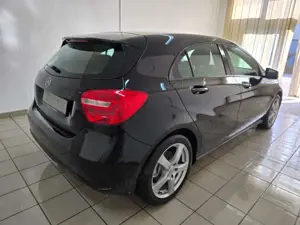 Mercedes-Benz A 180 BlueEfficiency Klima Sitzheizung 17" Bild 3