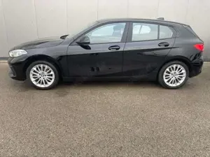 BMW 118 i*Navi *PDC*DAB*WLAN*LED*17"Alu
