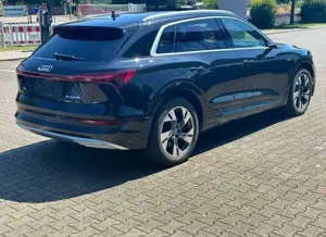 Audi e-tron 55 quattro 360 BO SITZBEL LUFTFED PANO Bild 5
