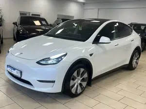 Tesla Model Y Long Range Dual AWD*ACC*Leder*LED*Pano*
