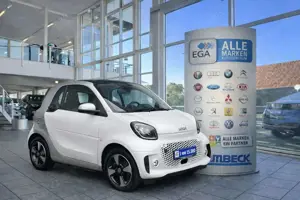 smart forTwo EQ Exclusive PANORAMA CAM MEDIA LED PDC SHZ ALU 22