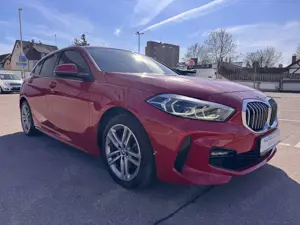 BMW 118 d Aut. M Sport PANO/AHK/HUD/MEMORY/STOPGO Bild 3