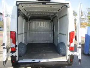 Peugeot Boxer Boxer 2,0 HDi. Kasten.Maxi.L2H2.Klima.3 Sitzer.AHK Bild 5