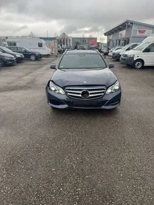 Mercedes-Benz E 350 E T-Modell E 350 BlueTec Bild 2