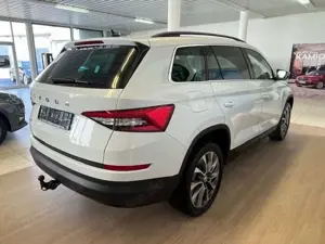 Skoda Kodiaq 2.0 TDI DSG Clever+AHZV+NAVI+1.Hand Bild 4