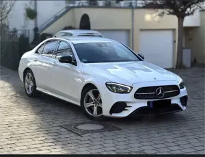Mercedes-Benz E 220 d AMG Line NIGHT *BURM* AMBI* ACC* LED*