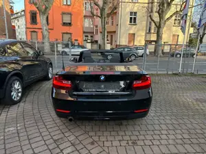 BMW 220 Bild 5