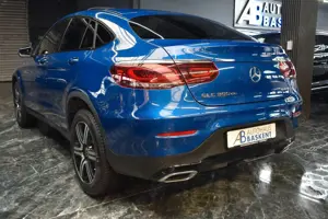 Mercedes-Benz GLC 300 de 4Matic COUPE*AHK*HEAD-UP*LEDER* Bild 4