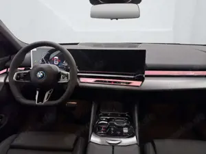 BMW 530 e Touring [M Sport, HUD, AHK, ACC, 19" LMR] Bild 5