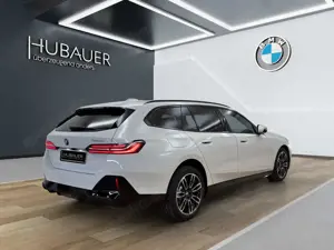 BMW 530 e Touring [M Sport, HUD, AHK, ACC, 19" LMR] Bild 4