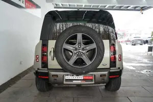 Land Rover Defender 110 X-Dynamic SE/PANO/14W/360°CAM/20z Bild 3