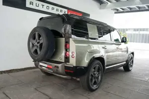 Land Rover Defender 110 X-Dynamic SE/PANO/14W/360°CAM/20z Bild 2
