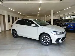 Volkswagen Polo 1.0 TSI Life AppCon/PDC/Kam/Climatr/Sitzheiz/Regen