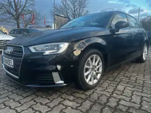 Audi A3 Sportback sport *Navi/PDC*