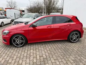 Mercedes-Benz A 180 Aut AMG Line BlueEfficiency*Panorama-Dach Bild 2