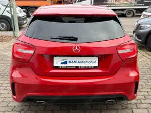 Mercedes-Benz A 180 Aut AMG Line BlueEfficiency*Panorama-Dach Bild 4