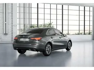 Mercedes-Benz A 180 Limo Progressive/LED/Kamera/Winter/17" Bild 3