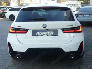 BMW 330 ixDrive Tour M Sportp. ACC°Ad.LED*AHK°M18Z. Bild 4