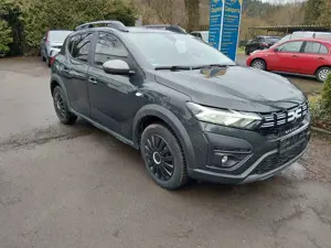 Dacia Sandero Bild 2