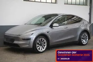 Tesla Model Y Long Range Juniper AWD Launch Edition *AHK*ACC-Boo