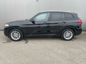 BMW X3 xDrive20d *Kamera*Dachreling*Navi*AHK***