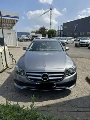 Mercedes-Benz E 350 E 350 d (213.033)