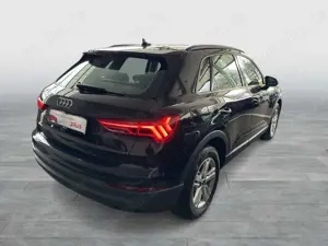 Audi Q3 35 STANDHEIZ eKLAPPE NAVI+ SITZHEIZ Bild 3
