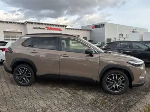Toyota Corolla Cross 2,0-l-Hybrid Teamplayer (facelift) Bild 5