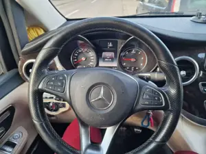 Mercedes-Benz V 250 V 250 (BlueTEC) d kompakt 7G-TRONIC Avantgarde Bild 3