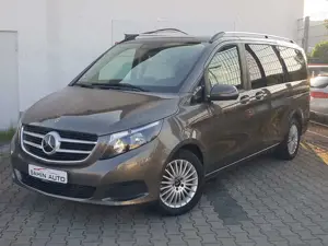 Mercedes-Benz V 220 d Lang 7G 6-Sitzer AHK Distronic