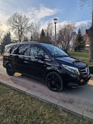 Mercedes-Benz V 250 V 250 (BlueTEC) d kompakt 7G-TRONIC Avantgarde Bild 2