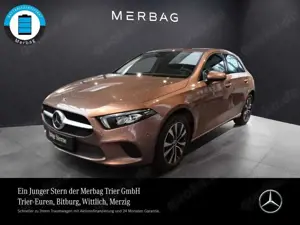 Mercedes-Benz A 250 e  *Style Distonic Kamera LED Navi
