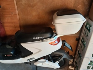 Elektromotorroller Bild 2