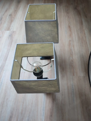 Tischleuchten mit Metallfuß Bild 2